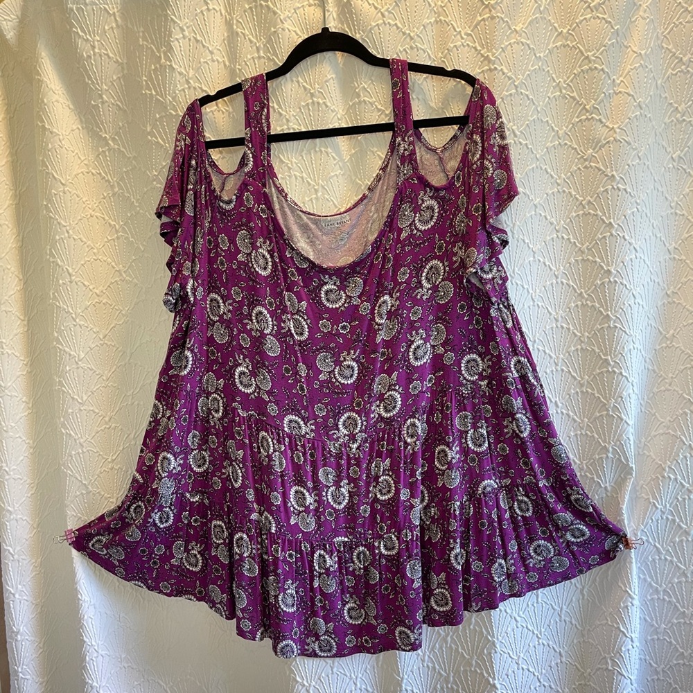 Cold Shoulder Swing Tee 26/28